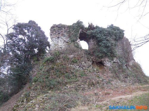 Руины крепости Баграта